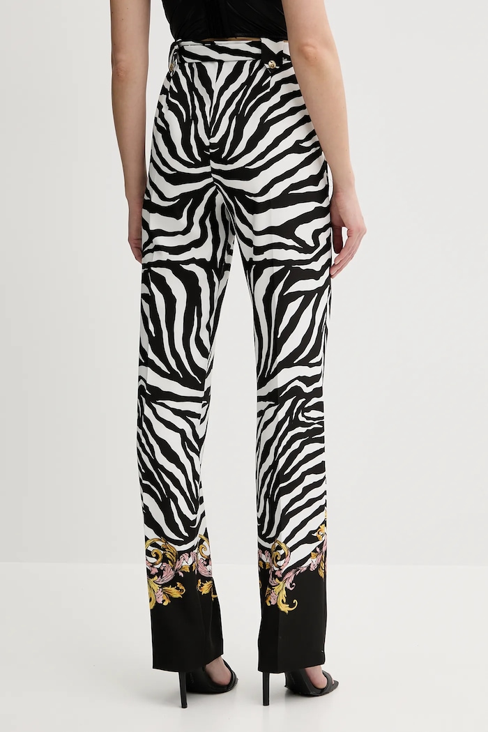 Odjeća Hlače Versace Jeans Couture 78HAA1P1.NS641 crna