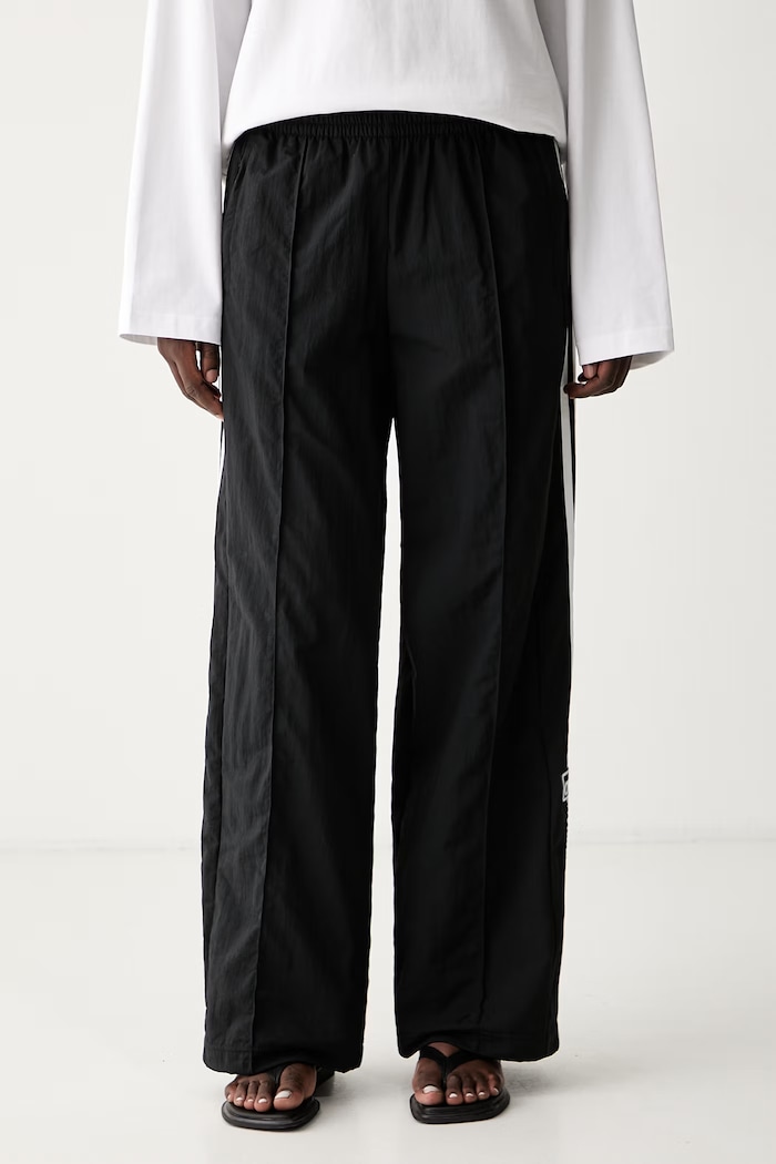 Donji dio trenirke adidas Originals Adibreak tkanina crna JD0857