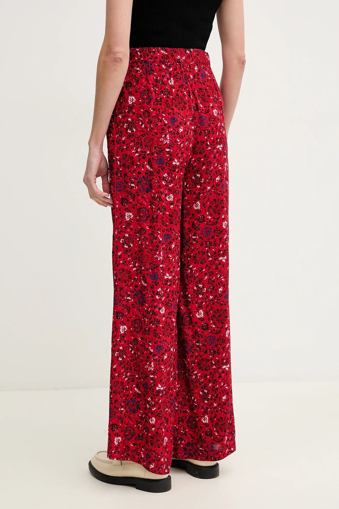 Odzież Pepe Jeans spodnie CHASTITY PL211820 czerwony