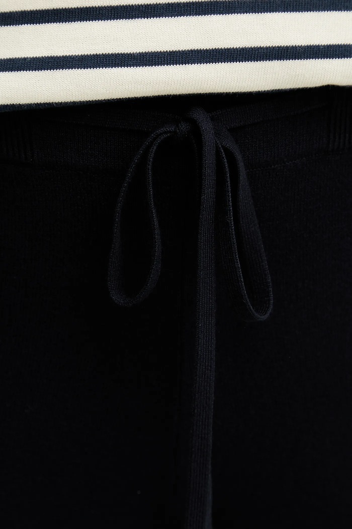 Tepláky MM by Max Mara námořnická modř 2516331027600