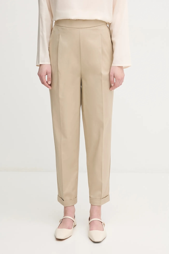 United Colors of Benetton spodnie z elastanem beżowy 40FADF092