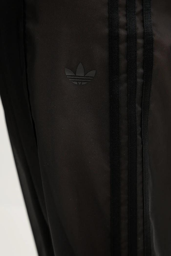adidas Originals trousers Adicolor black JN6124