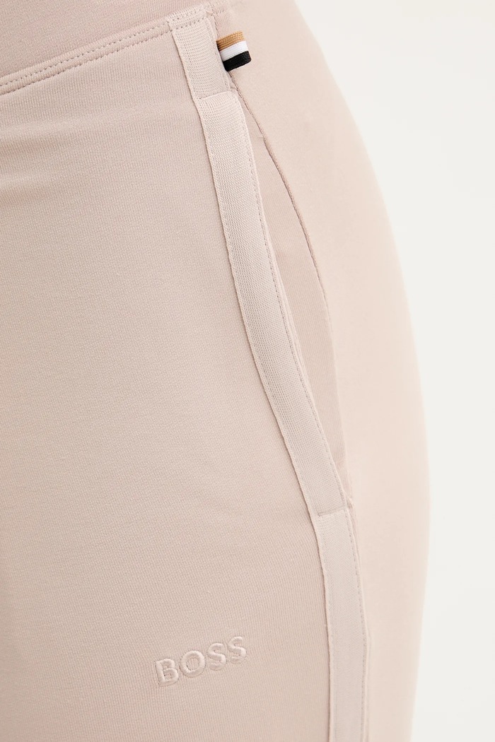 BOSS pantaloni de trening bej 50540057