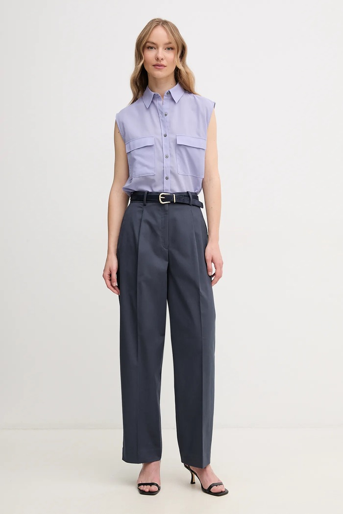 Hlače Calvin Klein LV044B675G mornarsko plava SS25