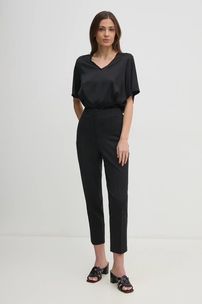 Calvin Klein spodnie LV044B690G czarny AW25