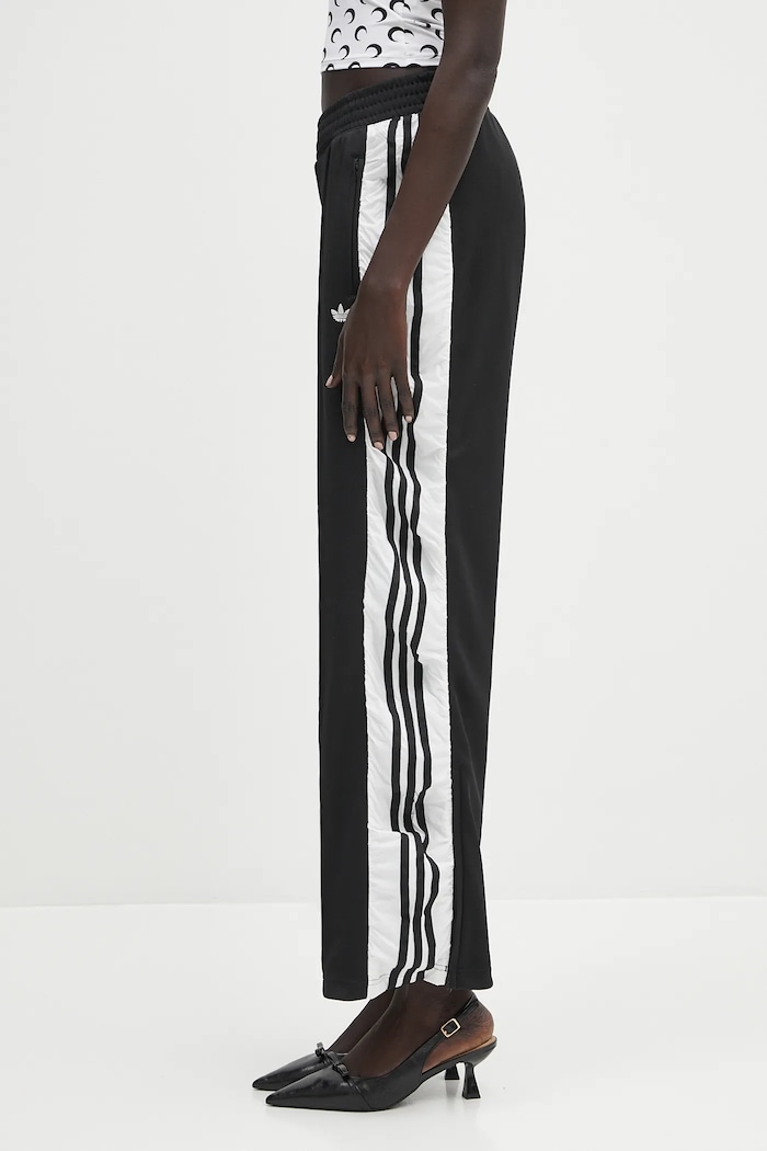 adidas Originals pantaloni de trening Track Pant JZ6778 negru SS25