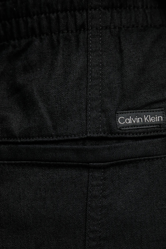 Nohavice s prímesou ľanu Calvin Klein Jeans čierna J20J225340