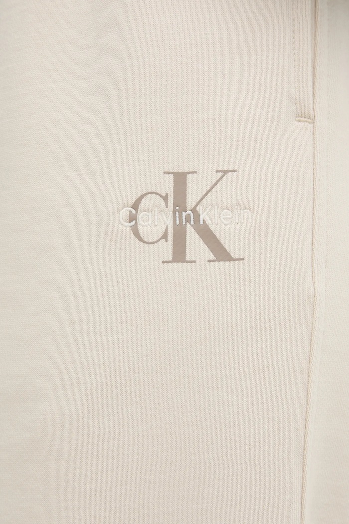 Спортен панталон Calvin Klein Jeans бежов LV047B235G