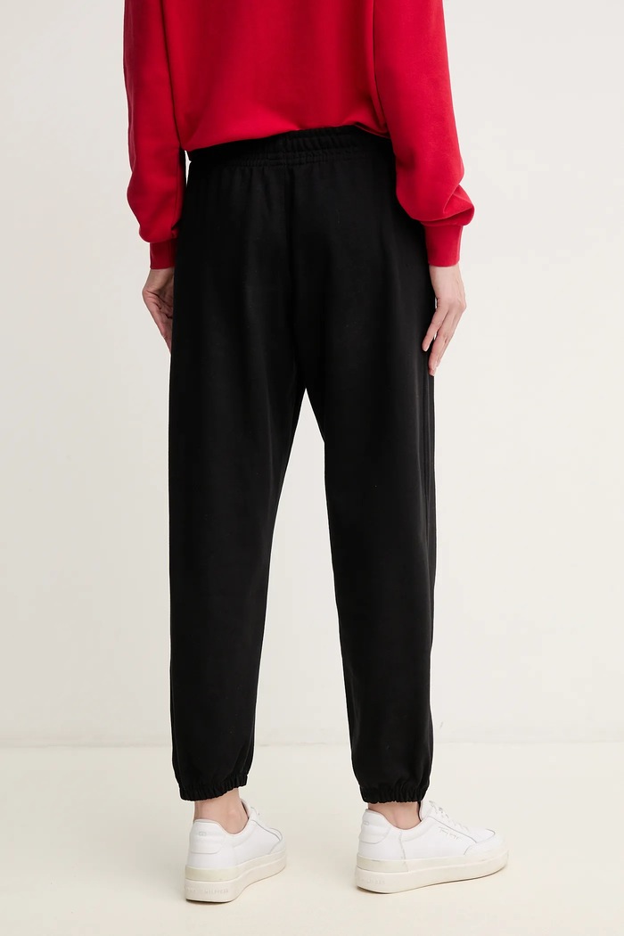 Дрехи Спортен панталон Calvin Klein Jeans LV047B235G черен