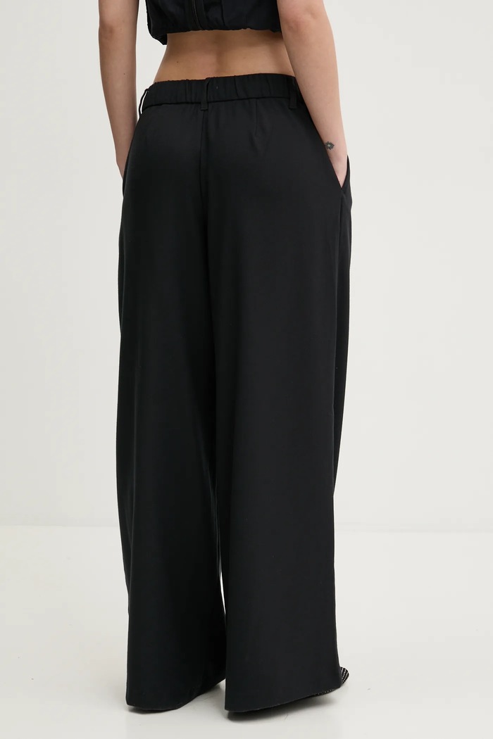 Odzież Hollister Co. spodnie KI356.5047.900 czarny