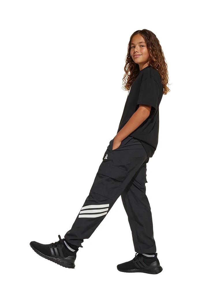 Detské tepláky adidas JJ4780