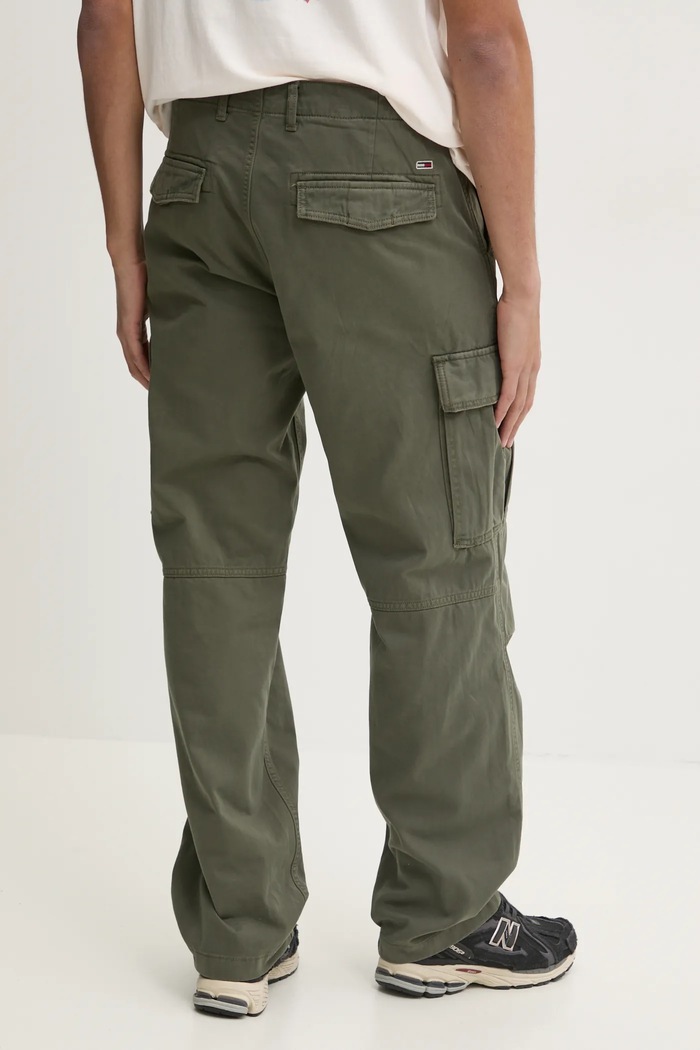 Odzież Tommy Jeans spodnie bawełniane DM0DM20293 zielony