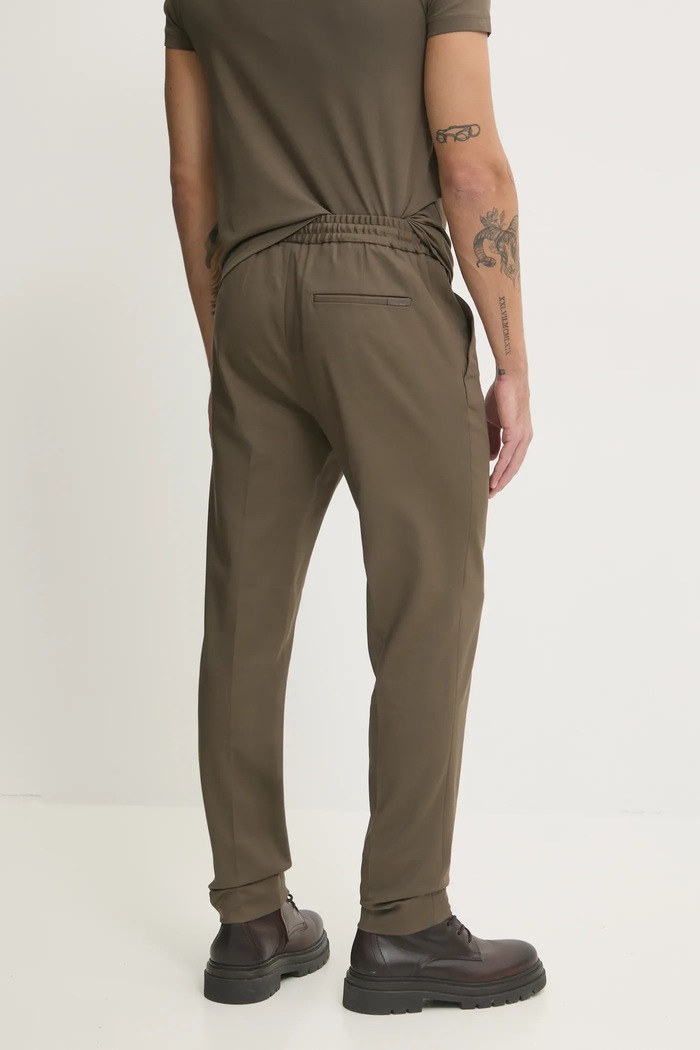 Odjeća Hlače Calvin Klein K10K113934 zelena
