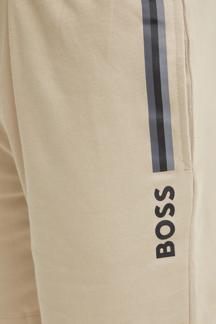 Bavlněné šortky BOSS béžová 50535837