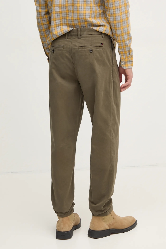 Oblačila Hlače Tommy Hilfiger MW0MW38120 zelena