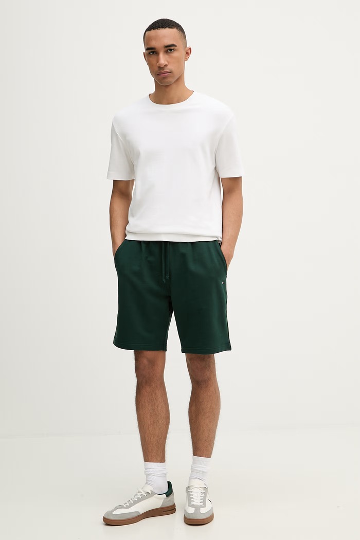 Tommy Hilfiger teplákové šortky pánske bavlnené MW0MW37240 zelená SS26