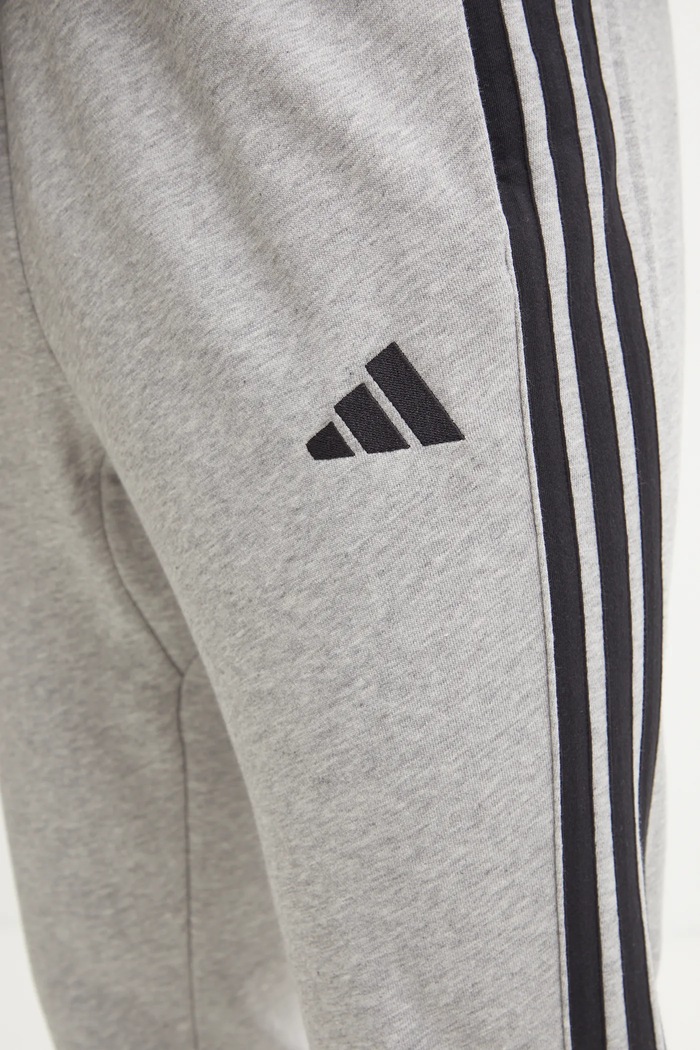 Oblečenie Tepláky adidas Essentials JE6346 sivá