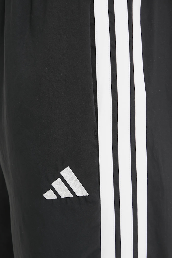 Hlače adidas Essentials crna IM7841
