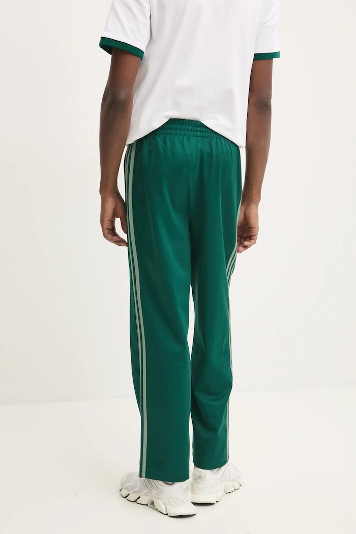 Дрехи Спортен панталон adidas Originals Firebird JP1065 зелен