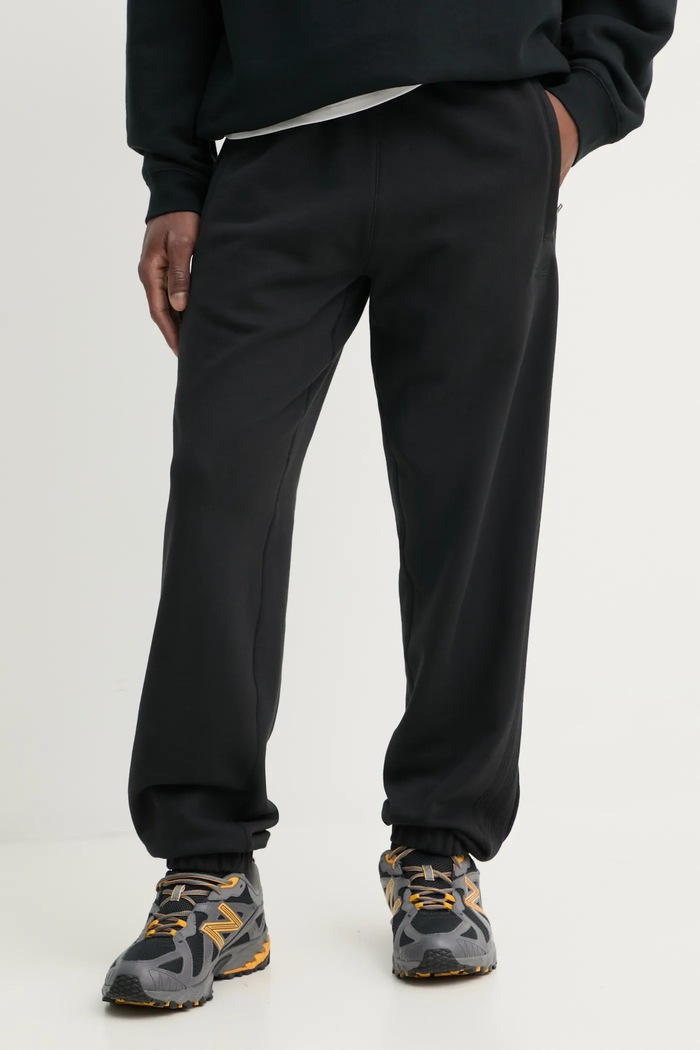 Bavlněné tepláky adidas Originals Essential pletenina černá JC9575