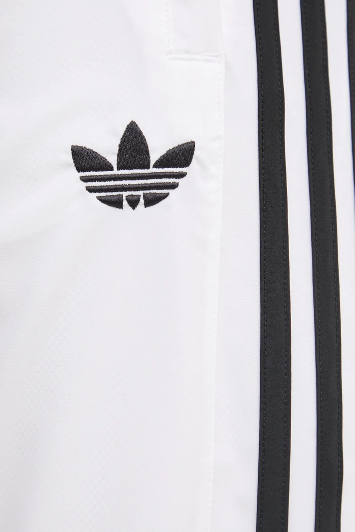 adidas Originals spodnie TEAMGEIST TP biały JP1119