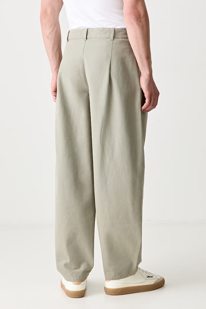 Odzież A.P.C. pantalon willow spodnie chinos bawełniane męskie COGBJ.F08486 zielony