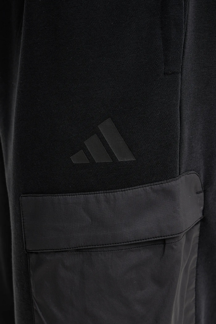 Спортивные штаны adidas City Escape чёрный JF3308