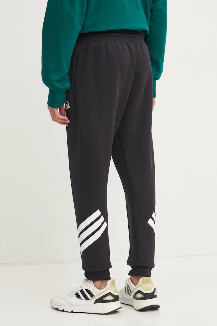 Одяг Спортивні штани adidas Future Icons JD4863 чорний