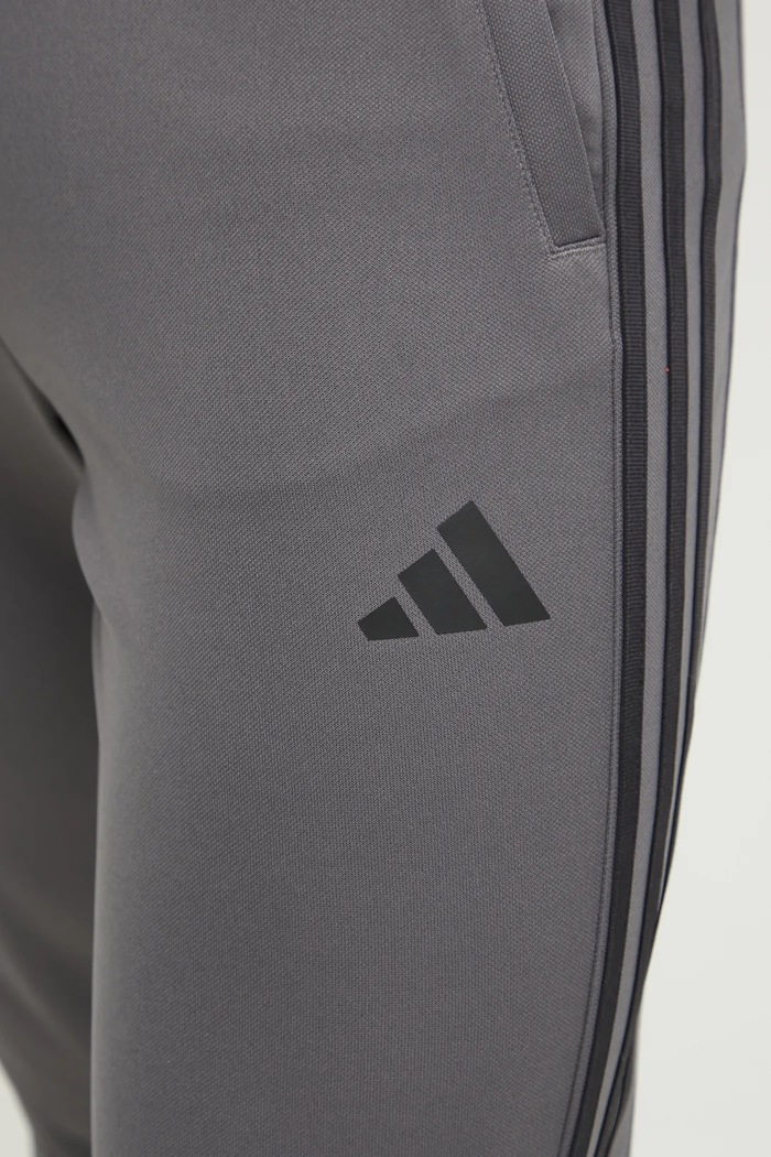 Παντελόνι προπόνησης adidas Performance Train Essentials γκρί JF8750