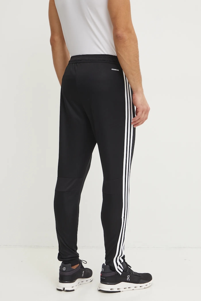 Oblečenie Tréningové nohavice adidas Performance Tiro Essentials JD0442 čierna
