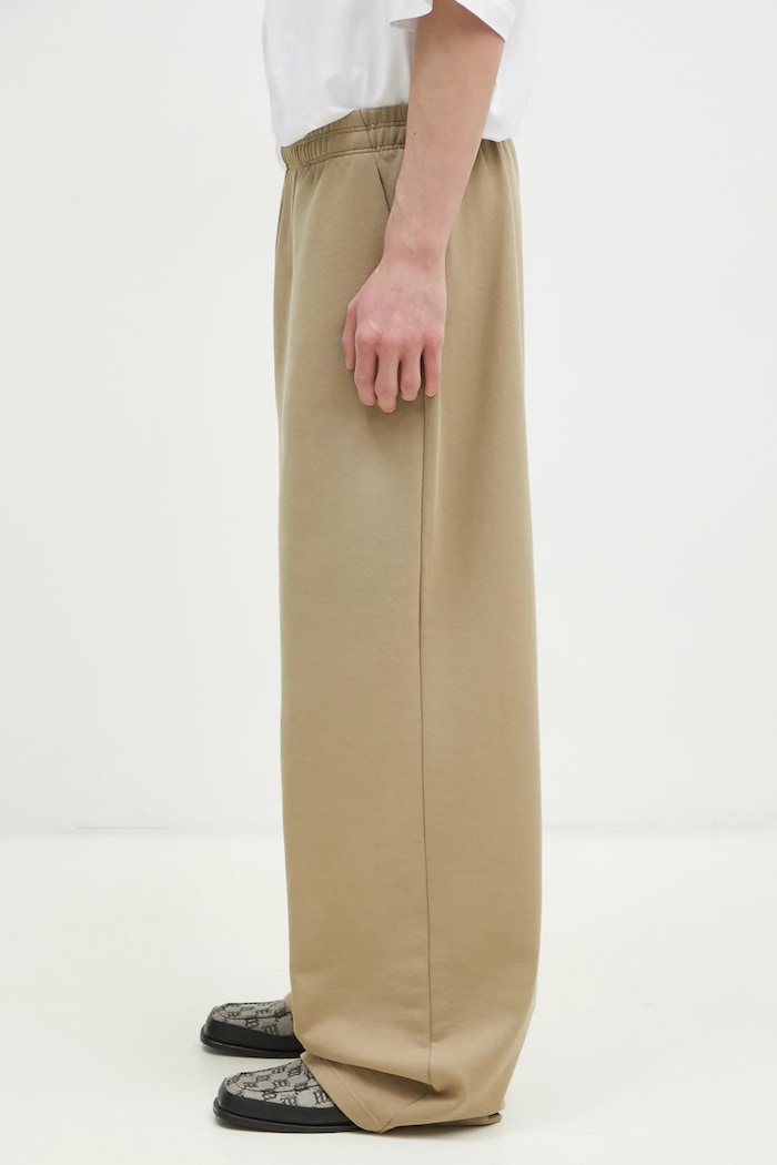 VETEMENTS joggers Oval Logo UA66SP600T beige SS25