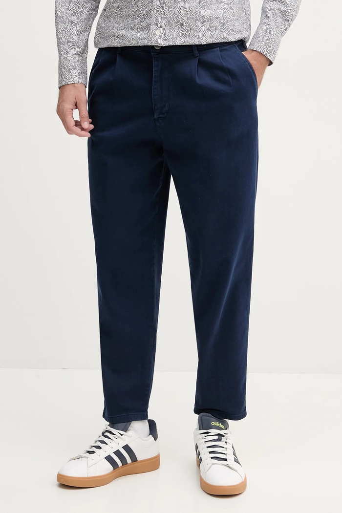 United Colors of Benetton spodnie chinos męskie bawełniane z elastanem tkanina granatowy 4Q60UF05G
