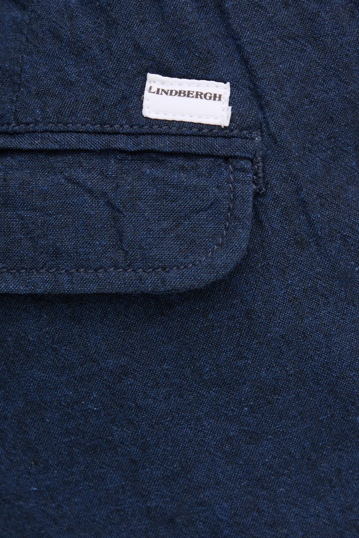 Lněné kalhoty Lindbergh námořnická modř 30.008023.DK.BLUE