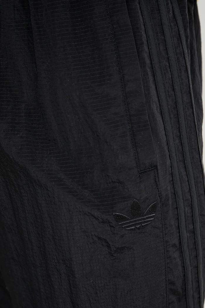 Tepláky adidas Originals čierna JC6225