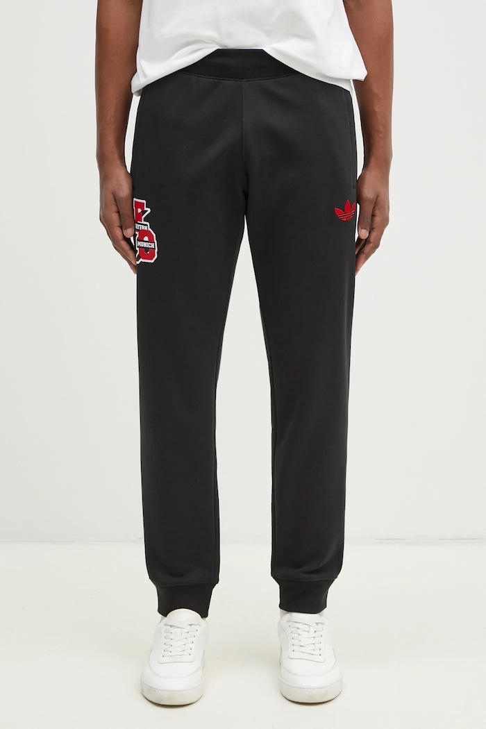 Спортивные штаны adidas Performance FC Bayern Muenchen VRCT Pant трикотаж чёрный JM8647