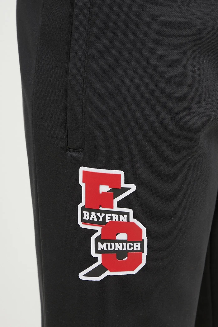 Спортивные штаны adidas Performance FC Bayern Muenchen VRCT Pant чёрный JM8647