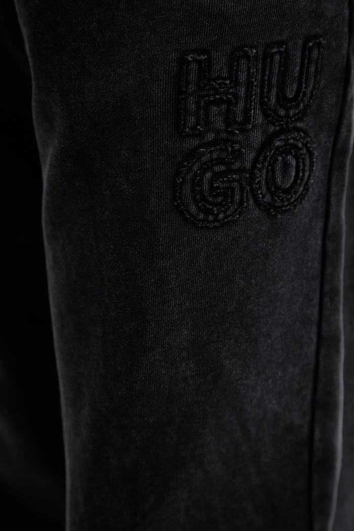 HUGO pantaloni de trening din bumbac negru 50535287