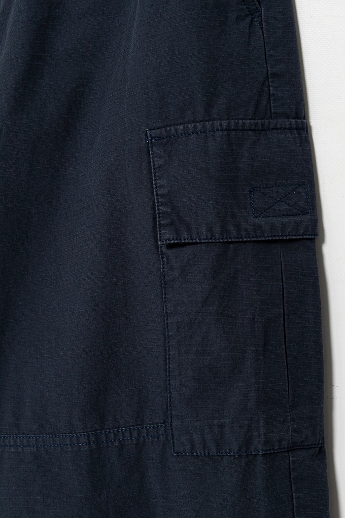 Odzież Barbour spodnie bawełniane Relaxed Fit Cargo MTR0759 niebieski