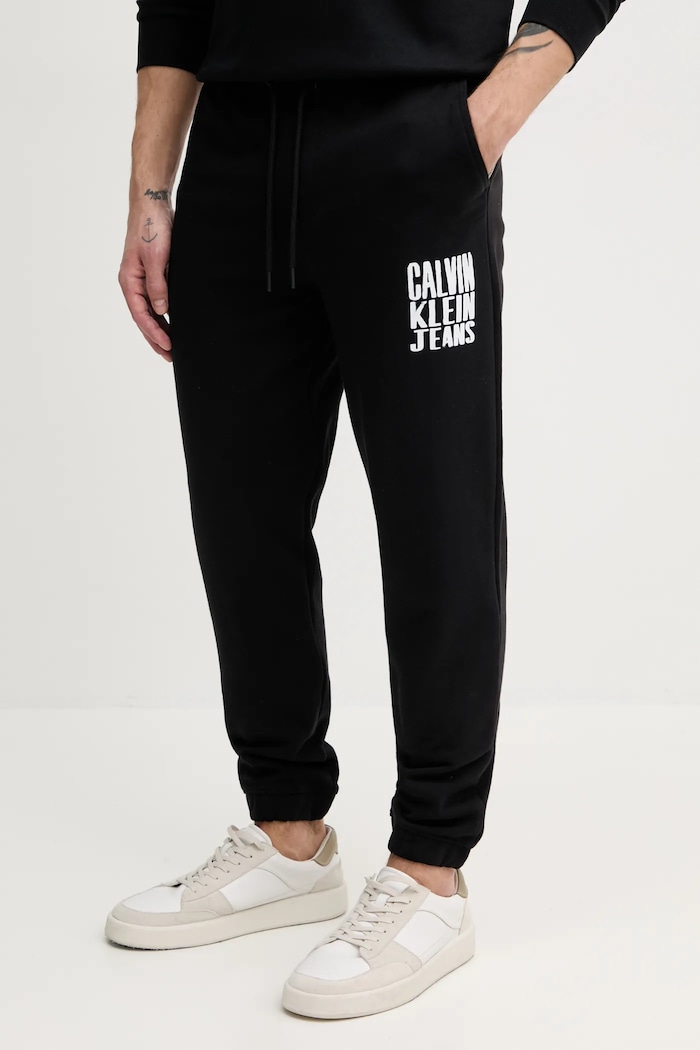 Calvin Klein Jeans pantaloni de trening din bumbac uni negru J30J327535