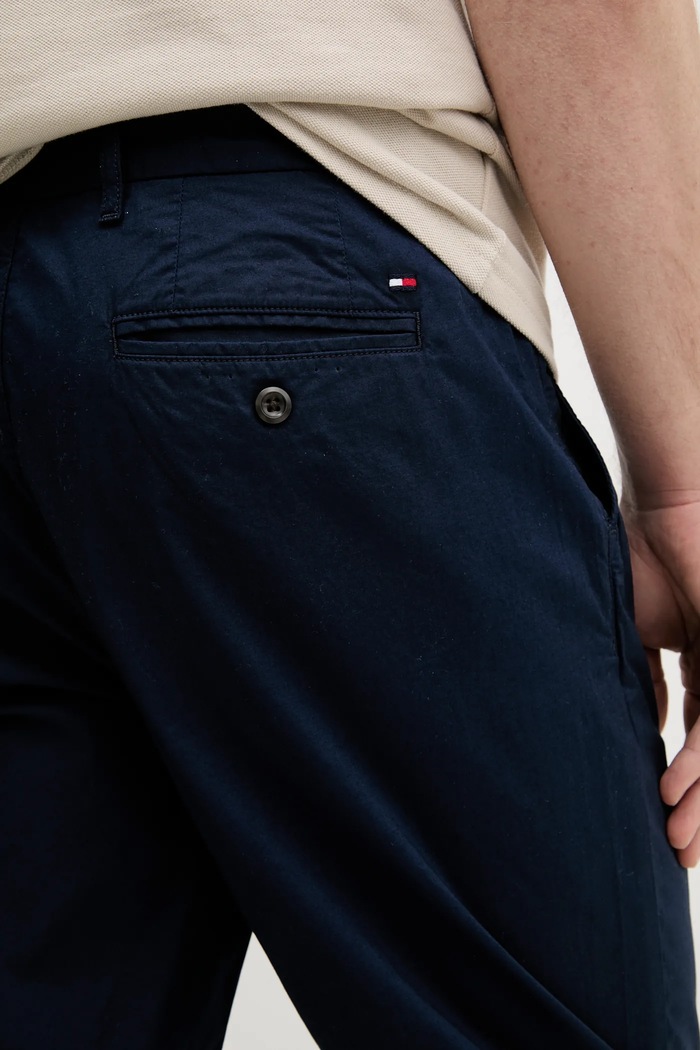 Hlače Tommy Hilfiger mornarsko plava MW0MW38796