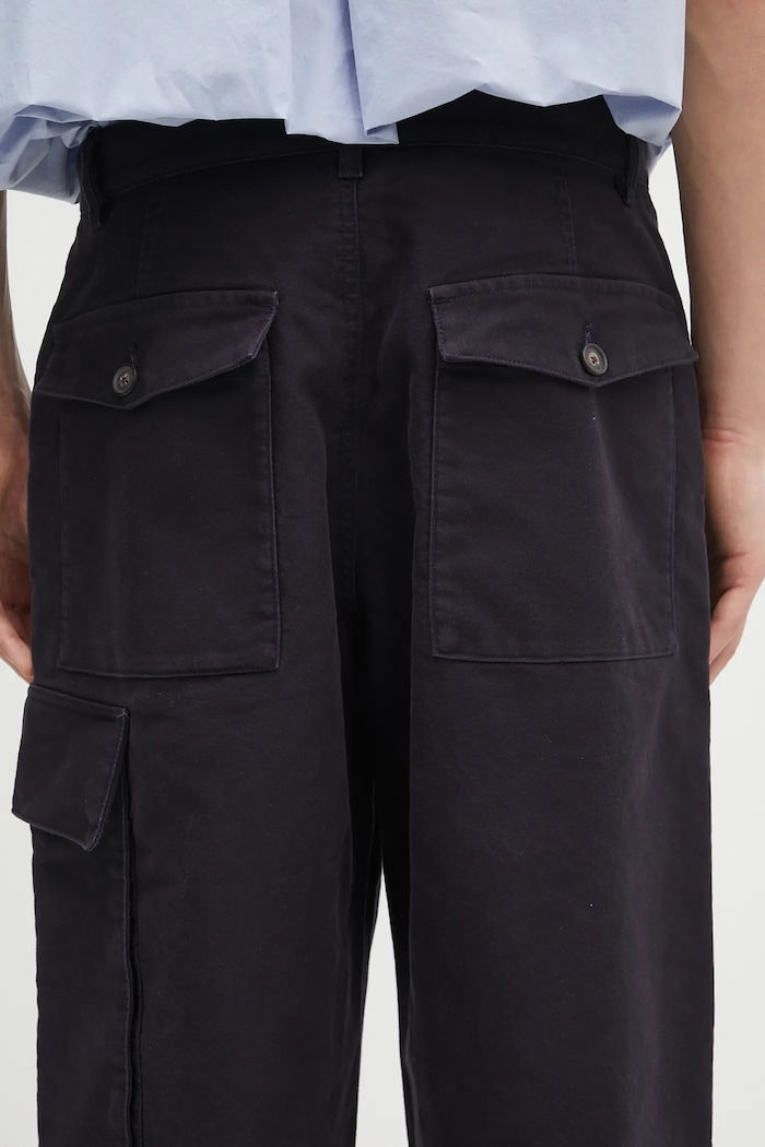 Spodnie bawełniane Barbour Jungle Sateen Trouser Barbour MTR0760 granatowy