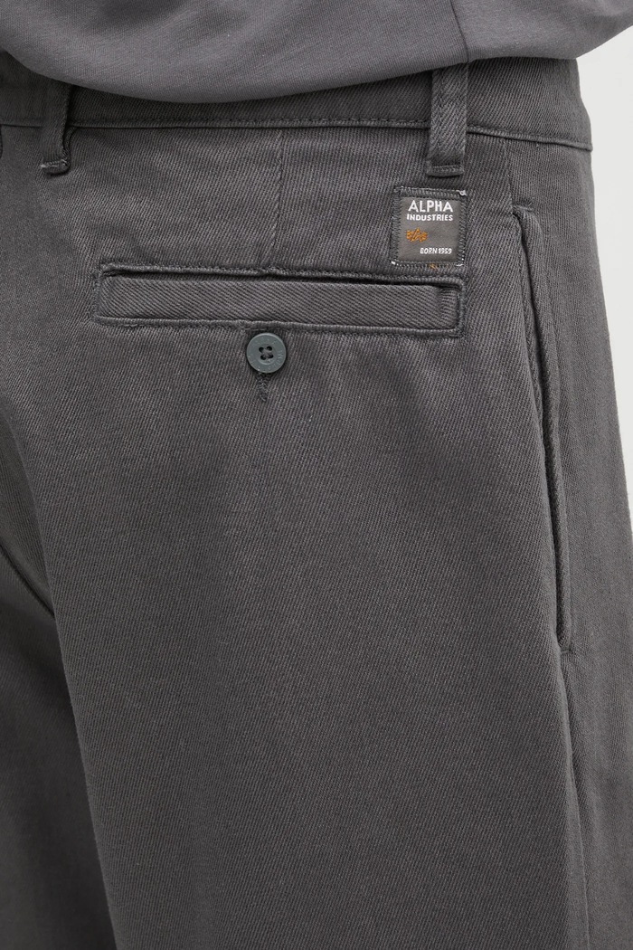 Alpha Industries pantaloni in cotone Alpha Chino Pant Relaxed grigio 146202.684
