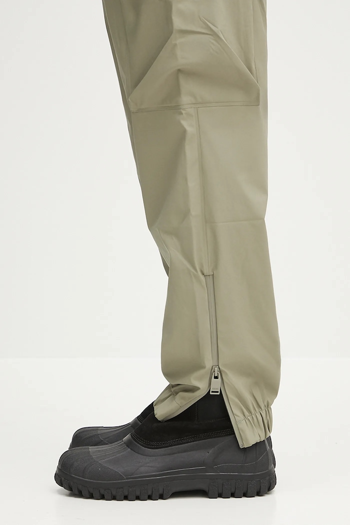 Rains spodnie Cargo Rain Pants Regular W3 zielony 18850.108