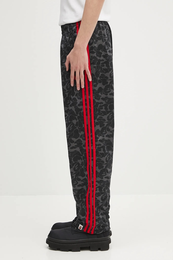 Odzież adidas Originals x BAPE SSTR PACK spodnie dresowe JN7125 czarny
