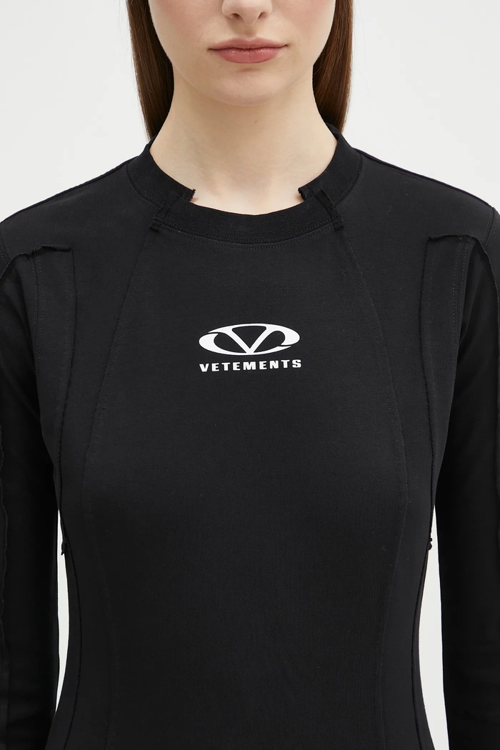 Φόρεμα VETEMENTS Oval Logo Cut-Up μαύρο WA66DR610BW