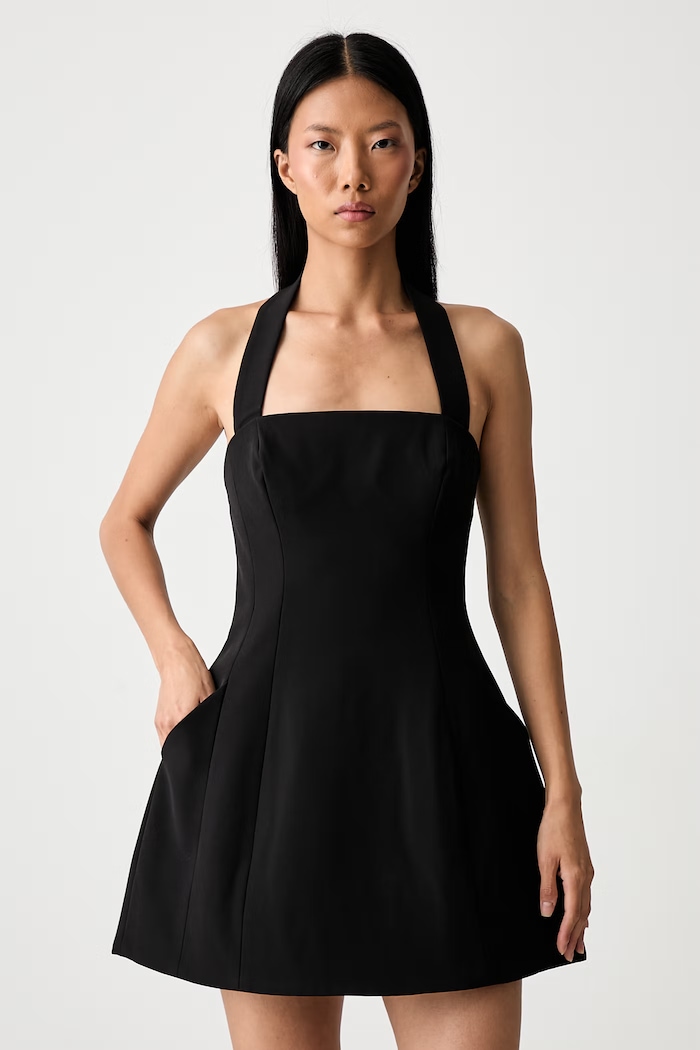Bardot sukienka rozkloszowana NEVELLE czarny 59857DB