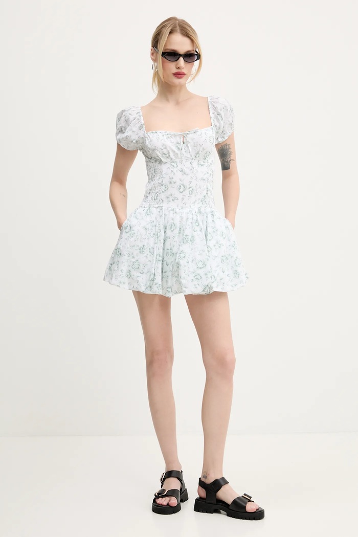 Bavlnené šaty Hollister Co. KI359.5085.108 biela SS25
