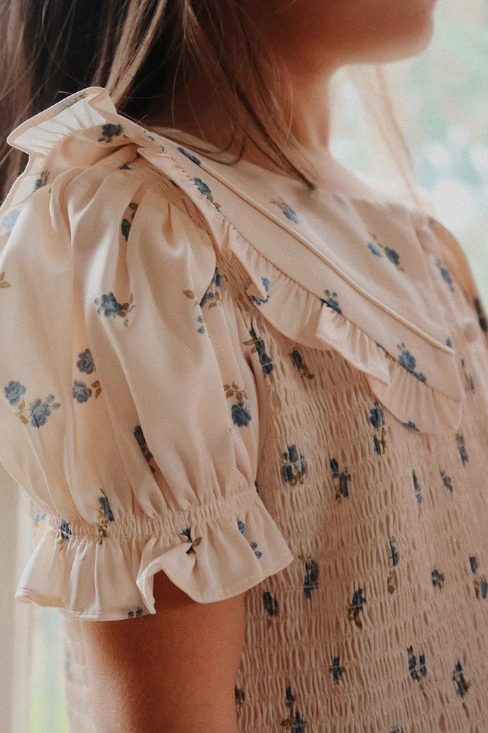 Konges Sløjd sukienka dziecięca CELEBRATION SHEENY SMOCK DRESS KS103568