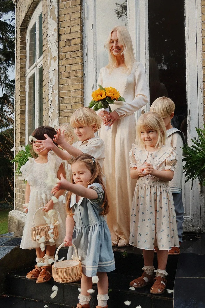 Konges Sløjd sukienka dziecięca CELEBRATION SHEENY SMOCK DRESS KS103568