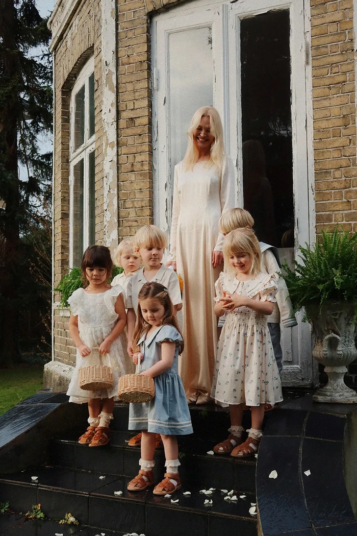 Konges Sløjd sukienka dziecięca CELEBRATION SHEENY SMOCK DRESS KS103568